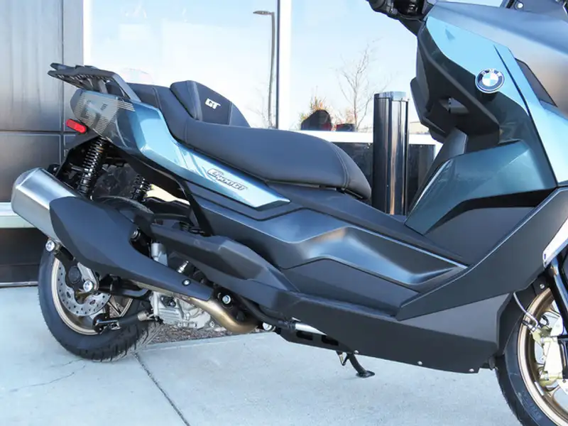 2026 BMW C 400 GT, modrá, 0 km, dovoz Kanada — foto 7 z 12