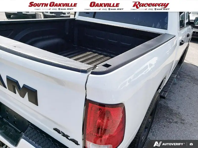 2023 RAM 1500 Classic, biela, 55 100 km, dovoz Kanada — foto 12 z 12