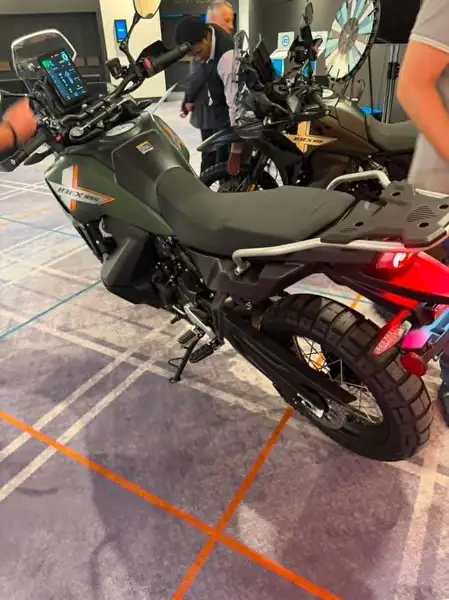2027 CFMOTO Unspecified IBEX 950, zelená, dovoz Kanada — foto 3 z 3