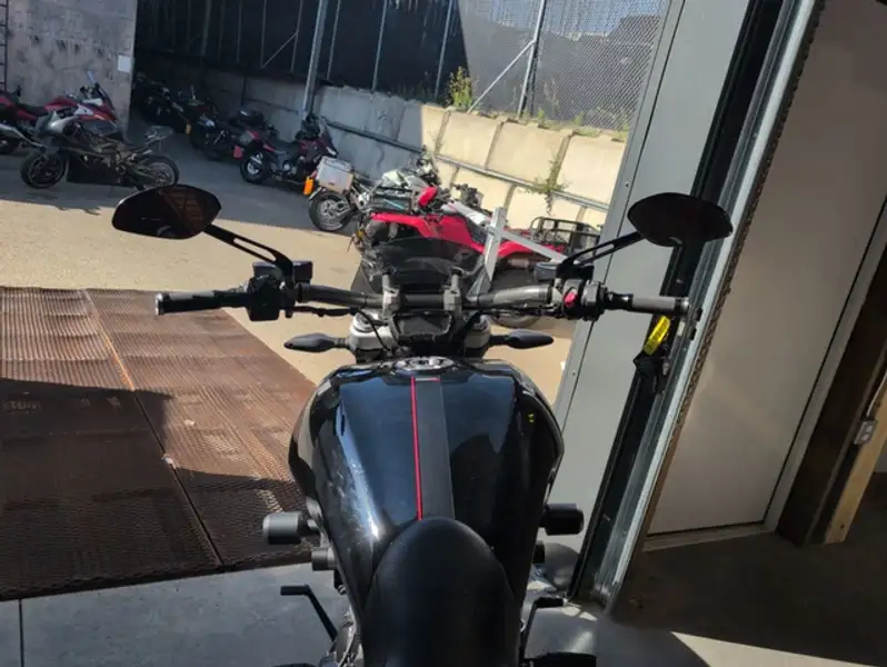 2016 Ducati XDiavel S, čierna, 11 000 km, dovoz Kanada — foto 11 z 12
