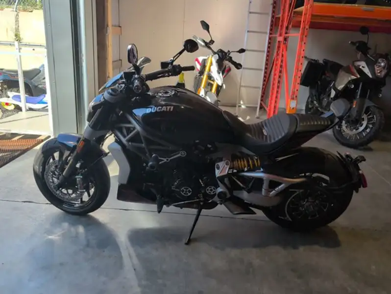 2016 Ducati XDiavel S, čierna, 11 000 km, dovoz Kanada — foto 9 z 12