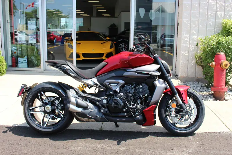 2026 Ducati XDiavel 2.99% 36 Months OAC 6 Year Warranty Included, 1 km, dovoz Kanada — foto 1