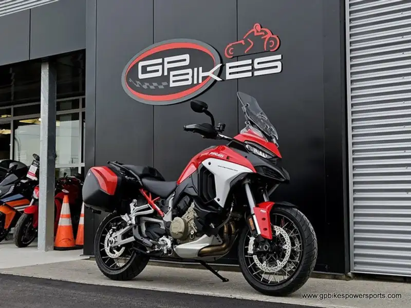 2024 Ducati Unspecified, červená, 0 km, dovoz Kanada — foto 1 | AMECAR 2024 Ducati Unspecified, červená, 0 km, dovoz Kanada — foto 1