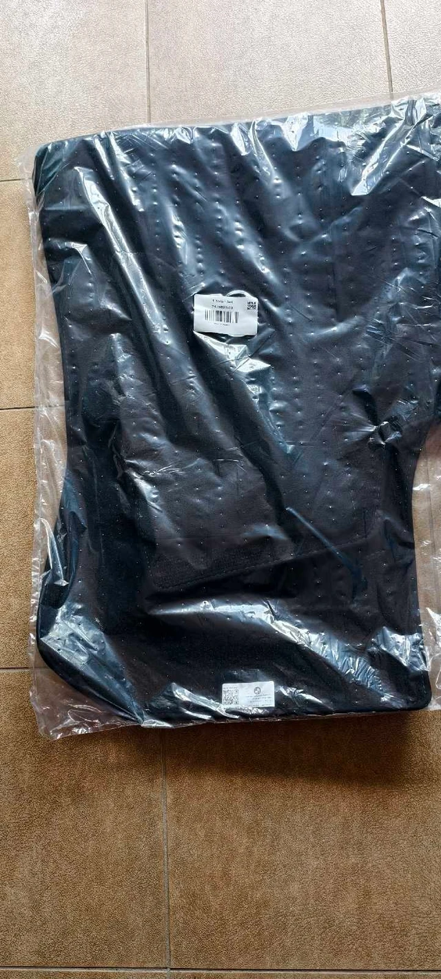 BMW X5 G05 floor mats original, dovoz Kanada — foto 1