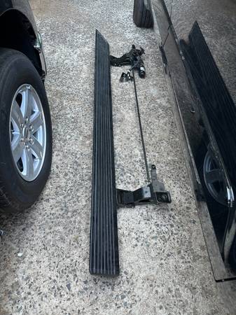 2022-2026 Toyota Tundra OE Power Running Boards Steps komplet levý i pravý, dovoz USA — foto 4 z 4