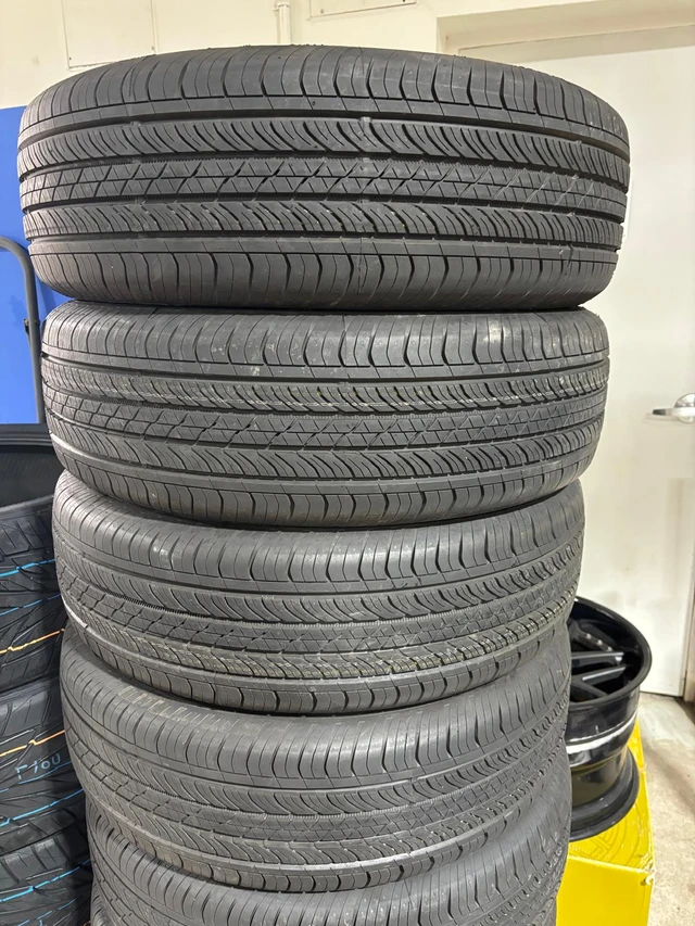 nový 225/65/R17 Continental A/S–RAV4/CRV/Journey/Terrain/Rogue, dovoz Kanada — foto 1