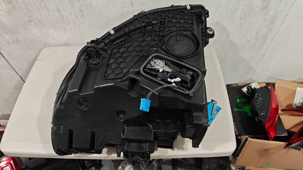 OE pravý pravá strana Digital LED světlomet For Mercedes-Benz EQS-Cl, dovoz USA — foto 7 z 7