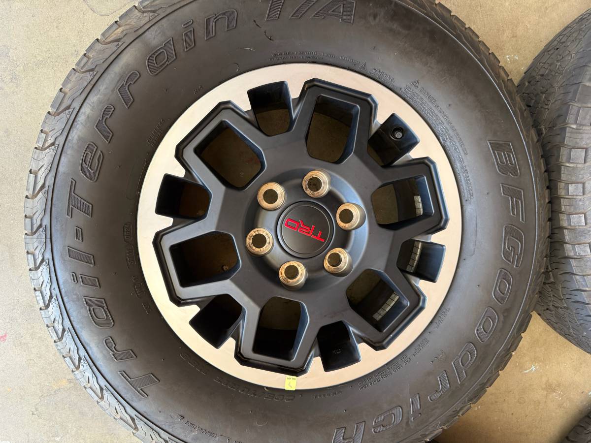Toyota 2025 Tacoma TRD 4th gen Wheels rims 265/70/17 6th gen 4runner OE 4x4, dovoz USA — foto 5 z 12