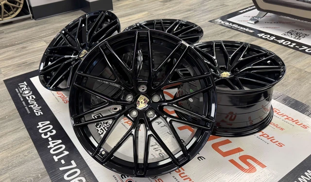 20" Porsche P12 Gloss Black Wheels 5x112 - Porsche Macan, čierna, dovoz Kanada — foto 2 z 5