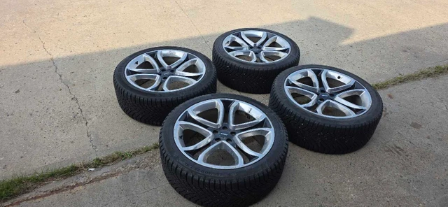 Ford Edge Sport 265/40R22, dovoz Kanada — foto 1