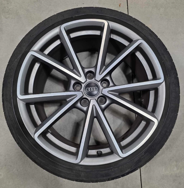 Audi A4 RS 19 inch wheels, dovoz Kanada — foto 1