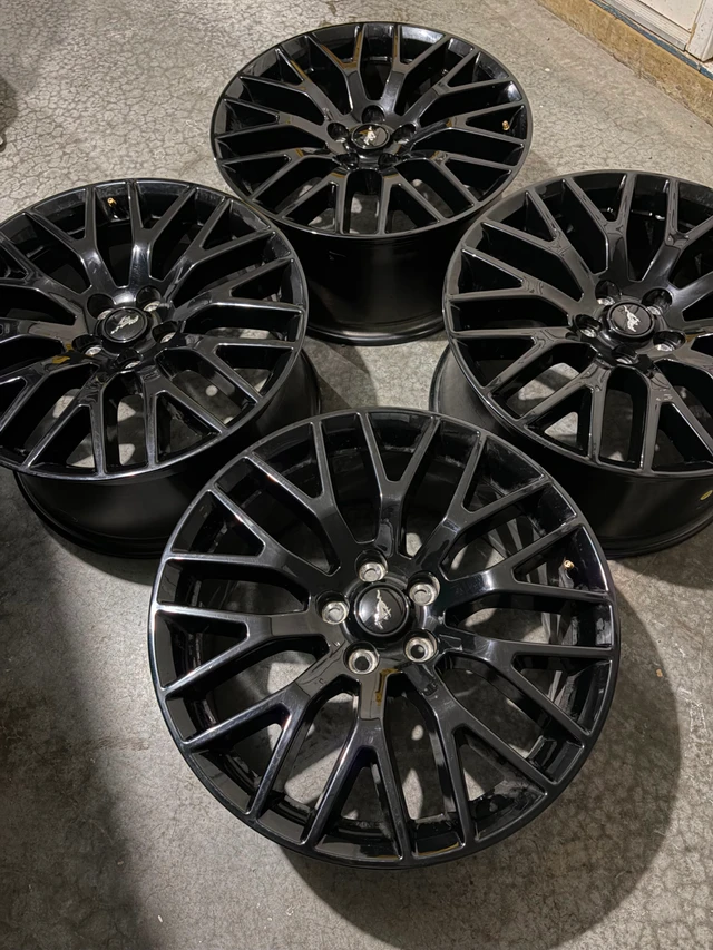 nový Factory Ford 19” Mustang GT S550 Premium Rims/Wheels 5x114, dovoz Kanada — foto 1