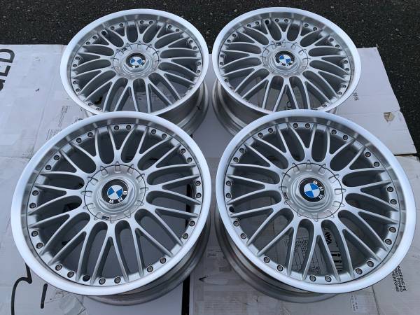 sada OE BMW 101M 2 Piece BBS 19" E60 rims in showroom cond, dovoz Kanada — foto 1
