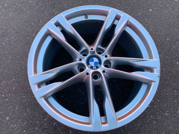 1 X single Genuine OE BMW F12 zadní 20X9" style 373 rim, dovoz Kanada — foto 1