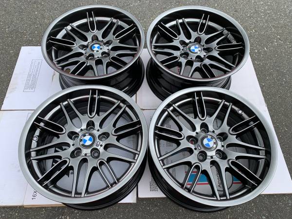 sada RARE Genuine OE 18x8/9.5 BMW E39 M5 Style 65 rims, dovoz Kanada — foto 1