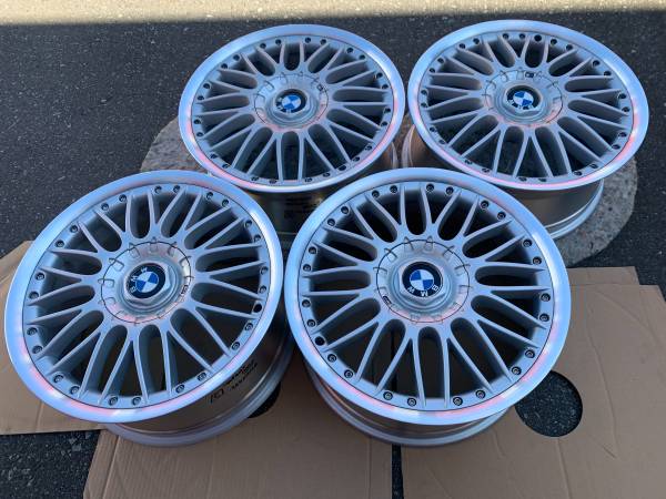 sada 2PC BBS 18X8.5 ET50 Genuine BMW style 101M rims exc cond, dovoz Kanada — foto 1