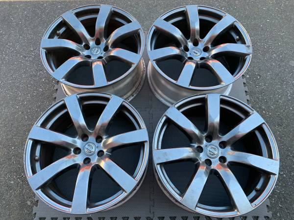 sada Nissan GTR 20X9.5/10.5 Forged Rays Eng rims in good cond, dovoz Kanada — foto 1