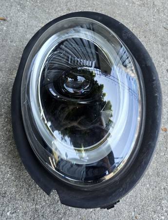 2019 2020 2021 2022 2023 2024 Mini Cooper F56 Lci pravý LED světlomet, dovoz USA — foto 2 z 5