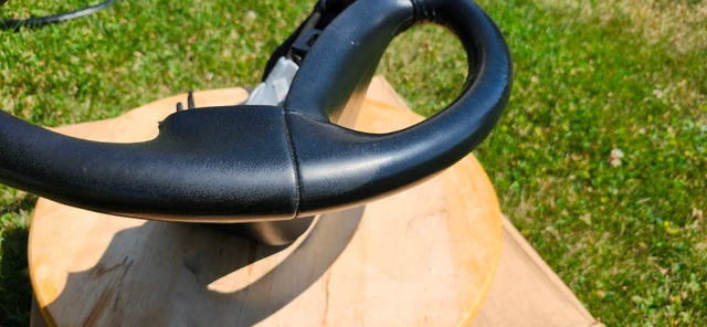 Ford Leather Steering Wheel, dovoz Kanada — foto 2 z 4