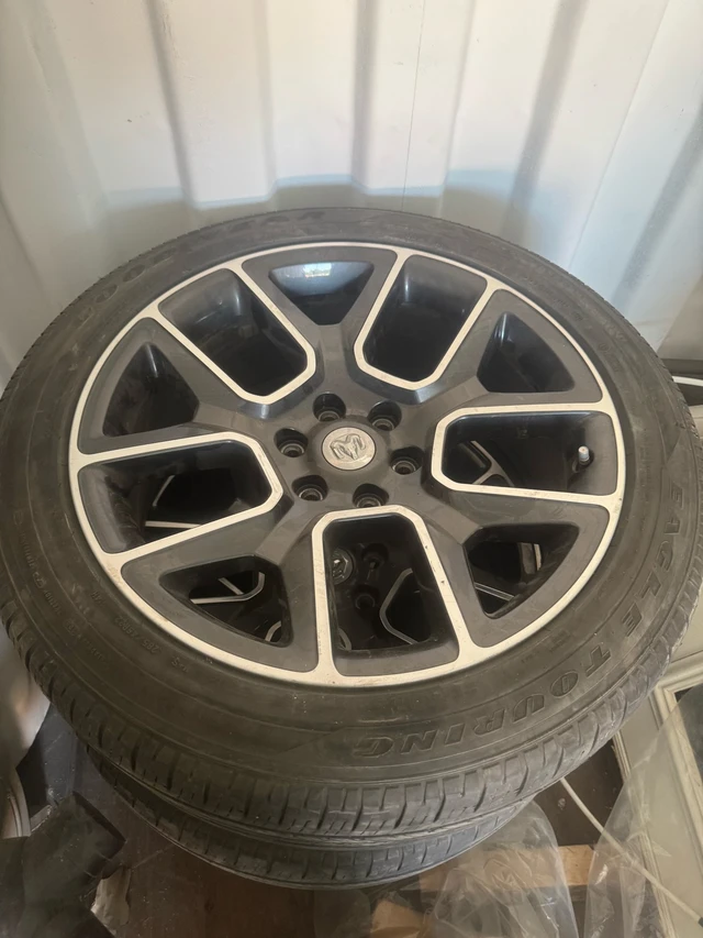 Ram 1500 Aluminum Alloy Mopar Rims, dovoz Kanada — foto 1 | AMECAR Ram 1500 Aluminum Alloy Mopar Rims, dovoz Kanada — foto 1