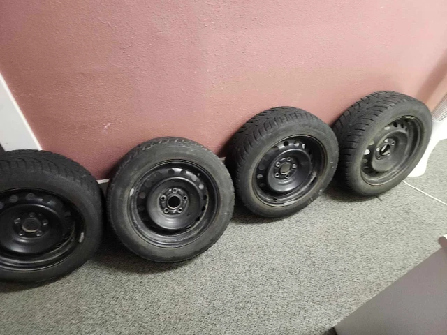 p215 55 r16 rims and tires, dovoz Kanada — foto 1 | AMECAR p215 55 r16 rims and tires, dovoz Kanada — foto 1