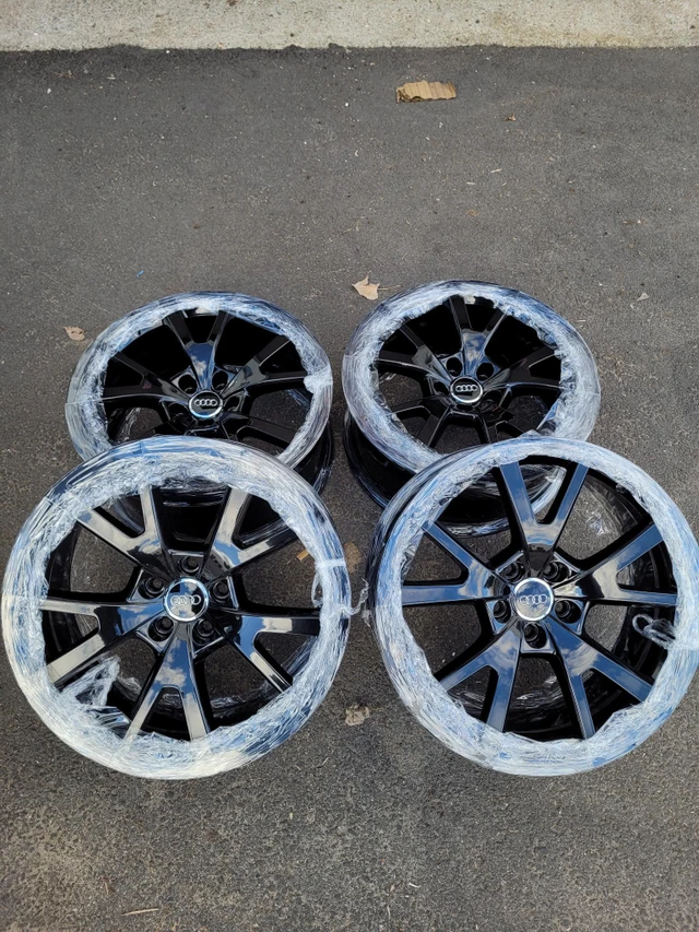 19" Audi A7 S-Line OE Wheels By Ronal Gloss Black- 5x112 - MINT, čierna, dovoz Kanada — foto 1