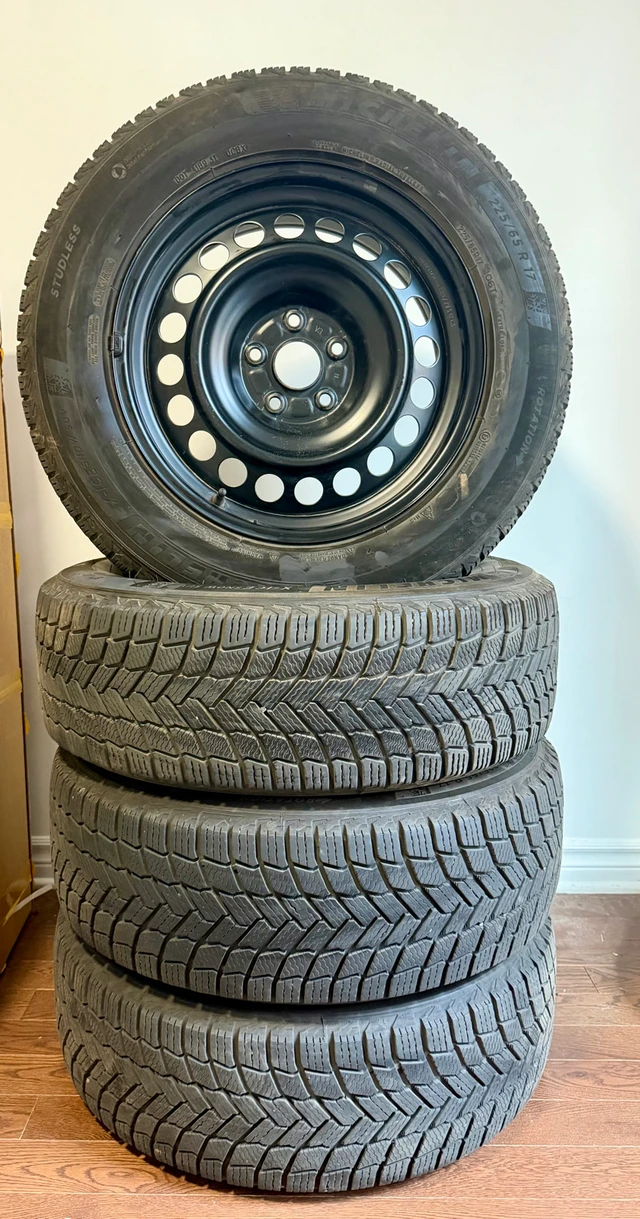 Michelin X-Ice Snow SUV 225/65R17 – sada, dovoz Kanada — foto 1