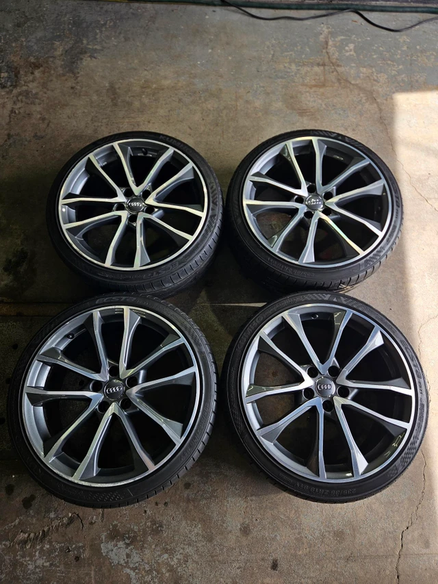 19" Audi S4 OE Wheels - Summer Tires - 235/35/19, dovoz Kanada — foto 1