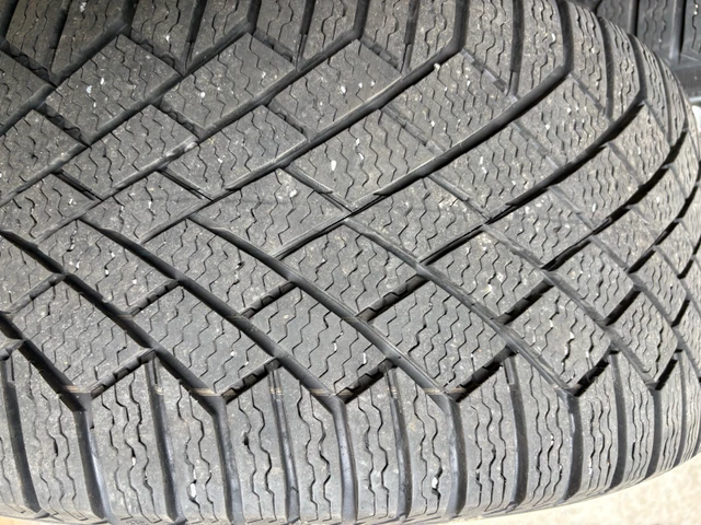 pneus et jantes pour Audi A4, dovoz Kanada — foto 1