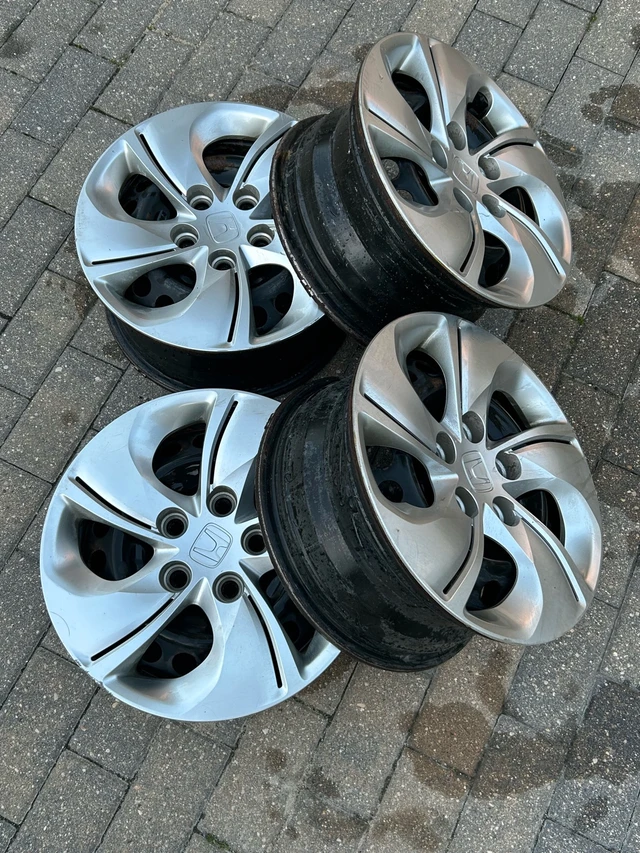 Rims & Hubcaps (2012-2015 Honda Civic OE), dovoz Kanada — foto 1 | AMECAR Rims & Hubcaps (2012-2015 Honda Civic OE), dovoz Kanada — foto 1