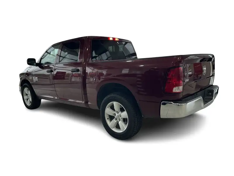 2023 RAM 1500 Classic, červená, 42 873 km, dovoz Kanada — foto 12 z 12