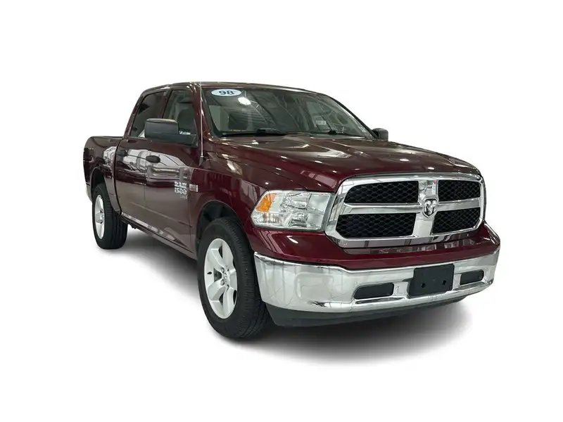 2023 RAM 1500 Classic, červená, 42 873 km, dovoz Kanada — foto 6 z 12
