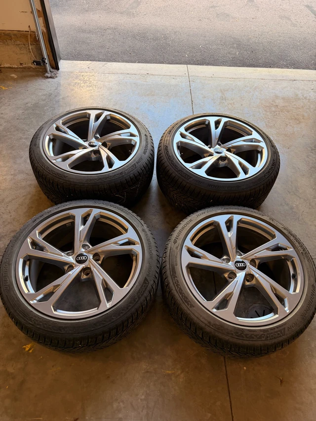 OE Audi E-Tron GT RS 20” winter tires and rims, dovoz Kanada — foto 1