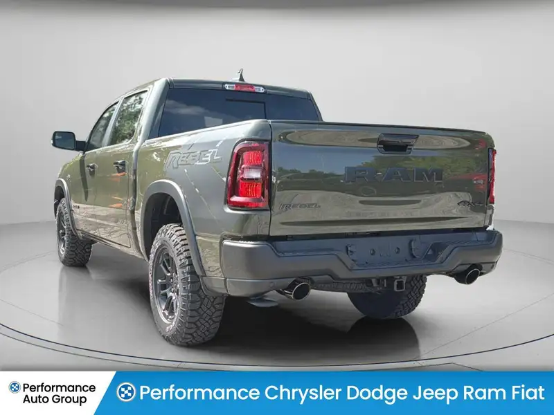 2027 RAM 1500 Rebel, Tank, 1 km, dovoz Kanada — foto 7 z 12