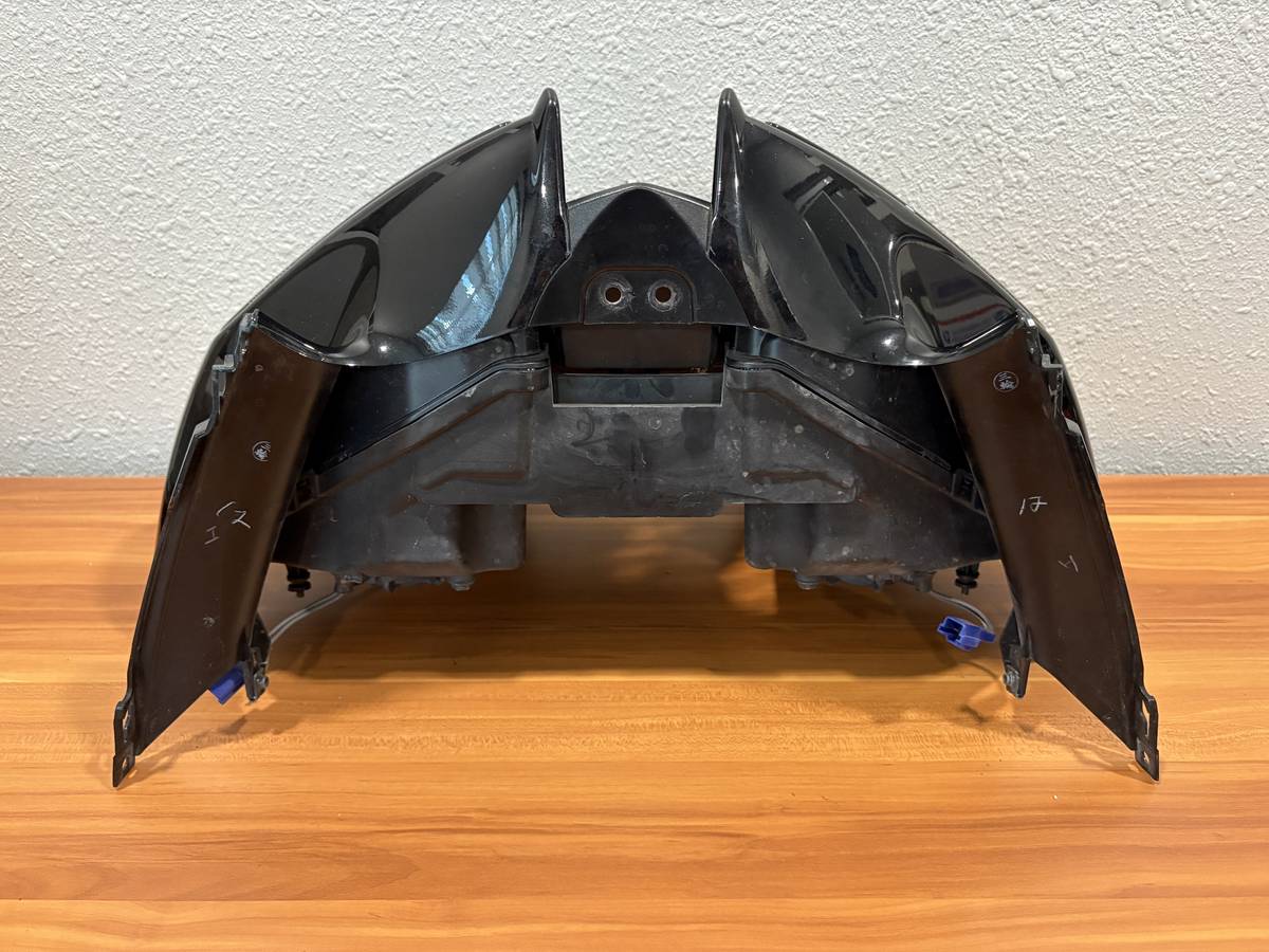 2016 Yamaha Yzfr6 Yzf R6 OE světlomet Upper Fairing Plastic, dovoz USA — foto 4 z 10