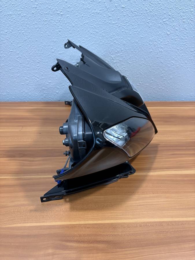 2016 Yamaha Yzfr6 Yzf R6 OE světlomet Upper Fairing Plastic, dovoz USA — foto 7 z 10