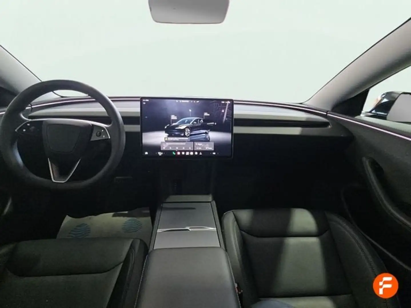 2025 Tesla Model 3, 12 754 km, Španielsko — foto 11 z 12