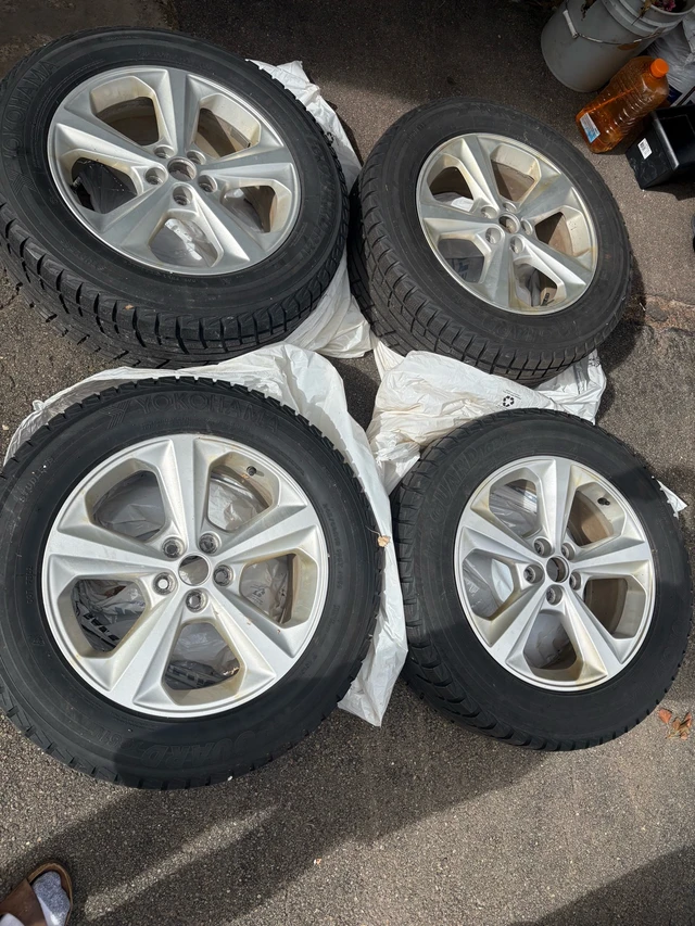 Yokohama Ice Guard 245/60/R18 tires and rims (2017 Ford Edge), dovoz Kanada — foto 1