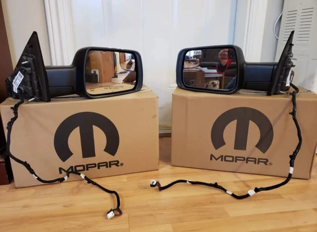 nový OE Mopar Mirror pár | Save $1,000 | 2019-22 Ram 1500, dovoz Kanada — foto 1 | AMECAR nový OE Mopar Mirror pár | Save $1,000 | 2019-22 Ram 1500, dovoz Kanada — foto 1