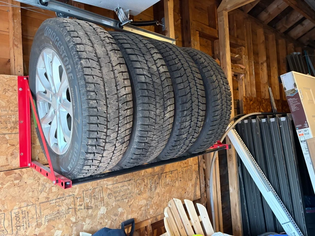 225/65R17 snow tires, dovoz Kanada — foto 1