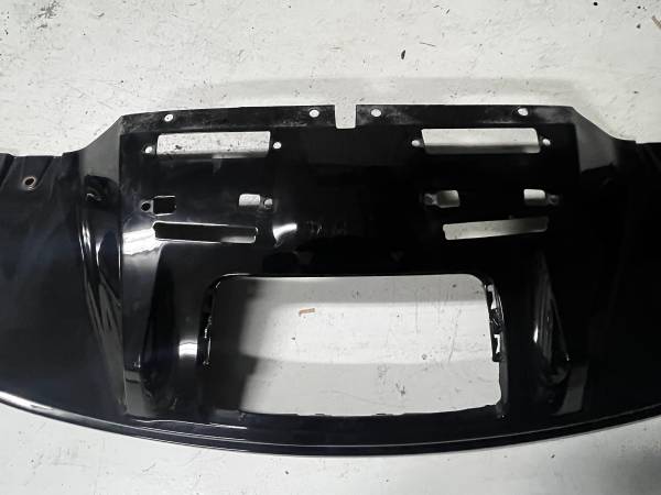 First Gen Audi R8 Lower Diffuser /bottom zadní Spoiler OE #420807521, dovoz USA — foto 3 z 12