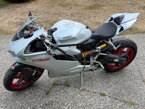 2015 Ducati, dovoz Kanada — foto 1 | AMECAR 2015 Ducati, dovoz Kanada — foto 1