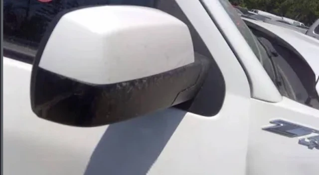 2018 gmc sierra mirrors. OE summit white. barely použitý., biela, dovoz Kanada — foto 1 | AMECAR 2018 gmc sierra mirrors. OE summit white. barely použitý., biela, dovoz Kanada — foto 1