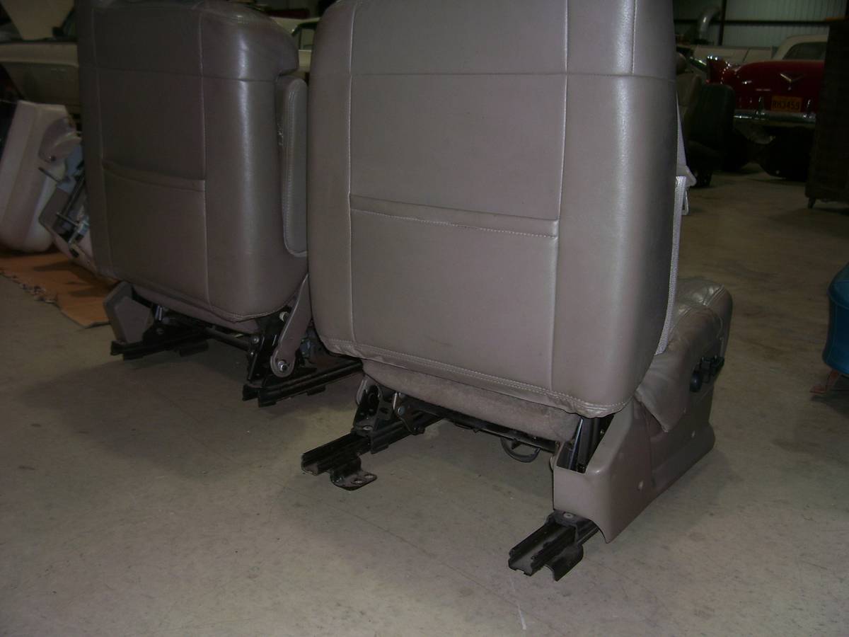 2003 Silverado Seats OE, dovoz USA — foto 6 z 12
