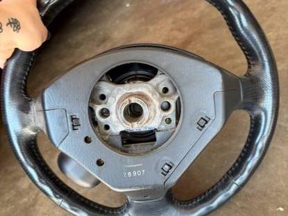 2000-2003 Honda S2000 AP1 OE Steering Wheel, dovoz USA — foto 1 z 3 2000-2003 Honda S2000 AP1 OE Steering Wheel, dovoz USA — foto 1 z 3