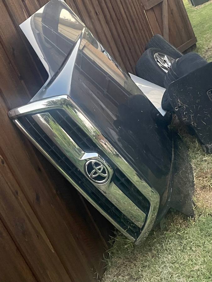 08 Toyota 4runner přední End, dovoz USA — foto 1