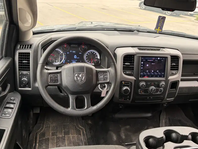 2023 RAM 1500 Classic, 54 196 km, dovoz Kanada — foto 12 z 12