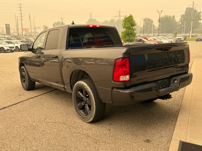 2023 RAM 1500 Classic, 54 196 km, dovoz Kanada — foto 3 z 12