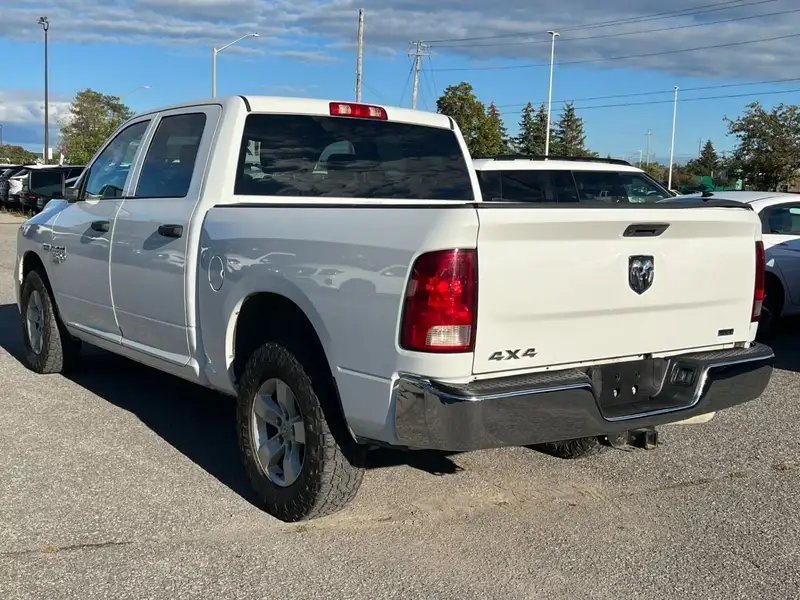 2023 RAM 1500 Classic, biela, 63 392 km, dovoz Kanada — foto 5 z 12