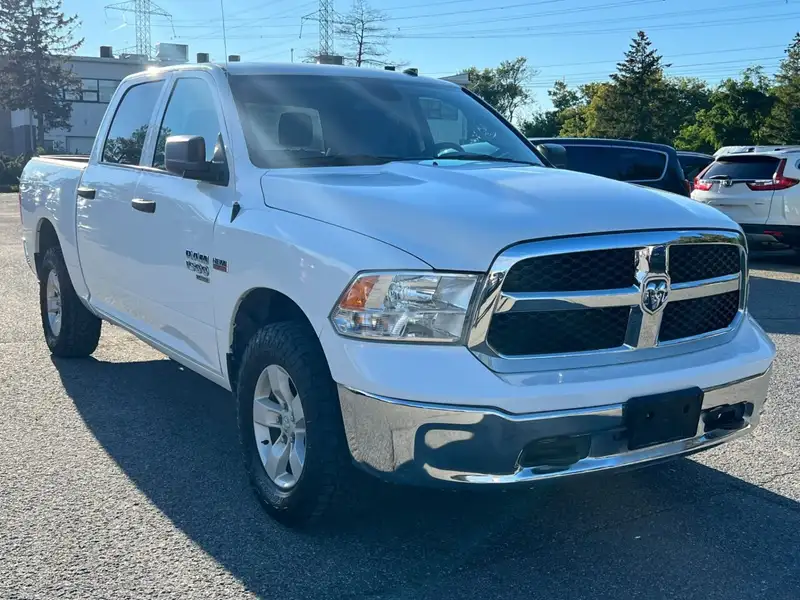 2023 RAM 1500 Classic, biela, 63 392 km, dovoz Kanada — foto 7 z 12